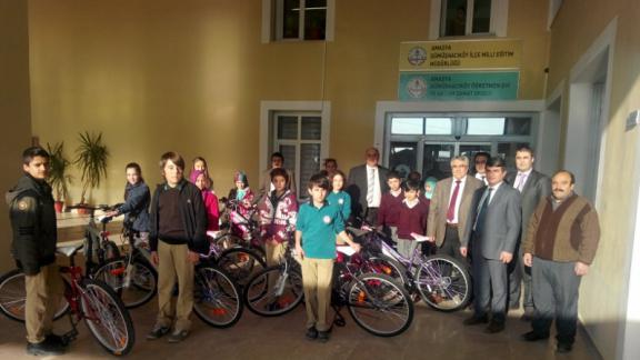 Türkiye Sağlıklı Beslenme ve Hareketli Hayat Programı Kapsamında Bisiklet Dağıtımı Yapıldı.