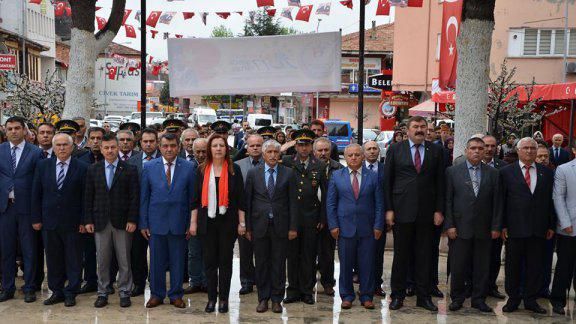 19 Mayıs Atatürkü Anma ve Gençlik ve Spor Bayramı Gümüşhacıköy de çeşitli etkinliklerle kutlandı.