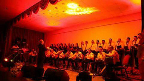 Gümüşhacıköy´de Türk Halk Müziği Konseri