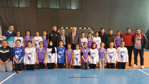 Gümüşhacıköy İlçesi Okul Sporları Yıldız Kızlar Futsal müsabakaları 