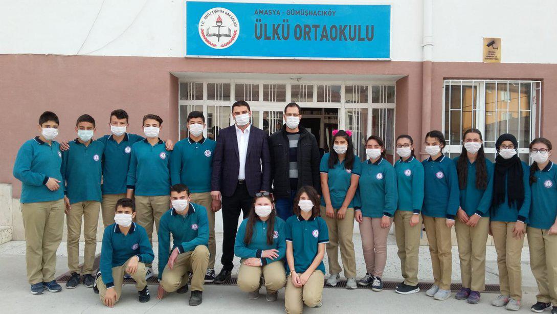 Gümüşhacıköy Ülkü Ortaokulu Müdürlüğü tarafından 2-8 Kasım Lösemili Çocuklar Haftası dolayısıyla bir etkinlik düzenlendi.
