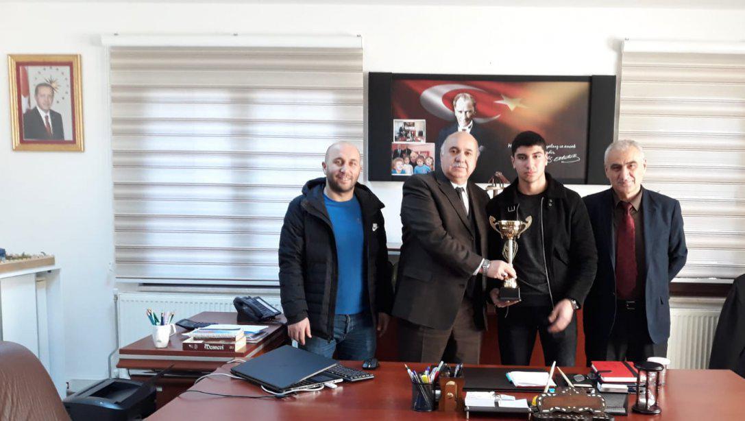 Hasan Coci Anadolu Lisesi İl-Bölge müsabakalarından sonra şimdide Türkiye Şampiyonasında 