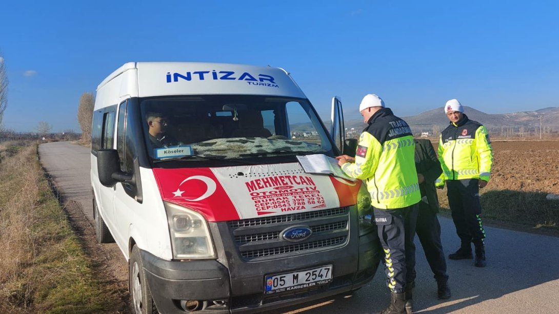 Gümüşhacıköy'de Öğrenci Servis Araçları Denetimi Yapıldı.